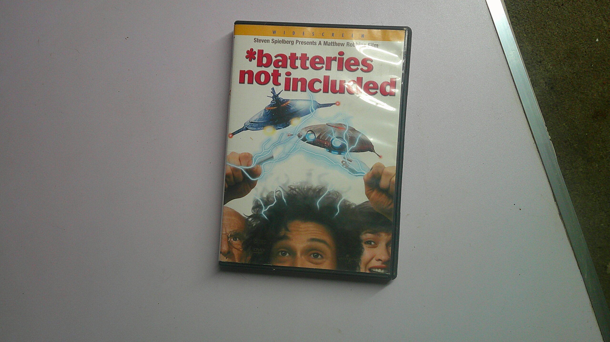 Great Condition STEVEN SPIELBERG  *Batteries not includes . Timeless Classic